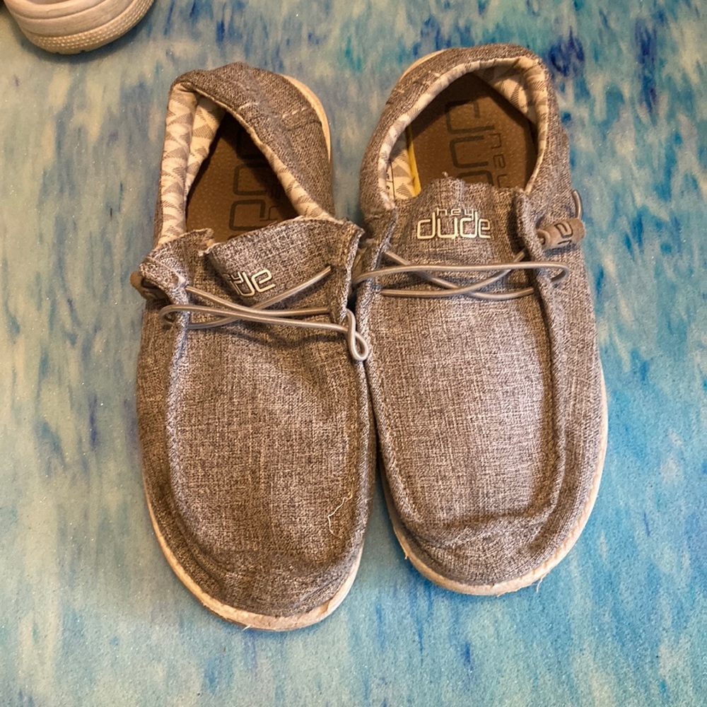 Hey Dude shoes. Great condition. Light gray